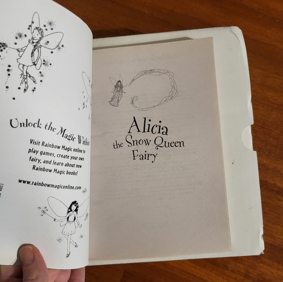 Rainbow Magic Special Edition Alicia the Snow Queen Fairy - Picture 3 of 3